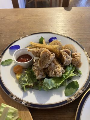 „chicken“ and chips   at Ryuness - リューネス（ゆかるひ店） in Okinawa