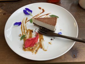 Raw tiramisu cake  at Ryuness - リューネス（ゆかるひ店） in Okinawa