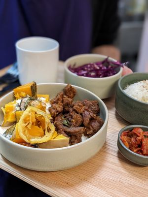  at AME Café in Lyon