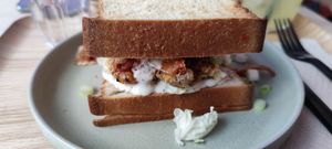 Seitan toast with kimchi at AME Café in Lyon