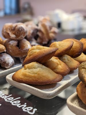  at AME Café in Lyon