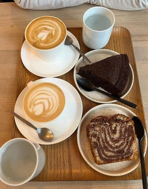  at AME Café in Lyon