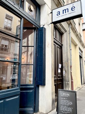   at AME Café in Lyon