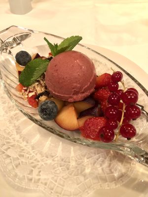 Eis-Sorbet mit frischen Früchten/ ice sorbet with fresh fruits  at Alpeiner Hotel in Neustift Im Stubaital