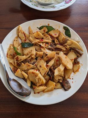 Fresh bamboo shoots stir fry 🔥 at Sen J - เส้นเจ in Kanchanaburi