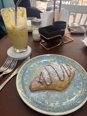 Dulce de leche croissant at Coconela in Santa Cruz
