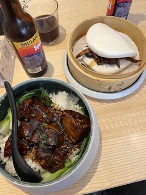 Mushroom bao und silky aubergine  at Mamma Bao in Munich
