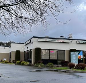 outside   at Bangkok Crisps in Bothell