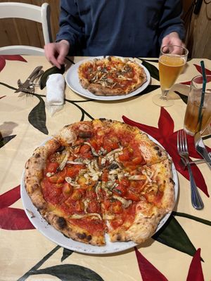 Pizza marinara vegan   at Pizza Verde in Matsumoto