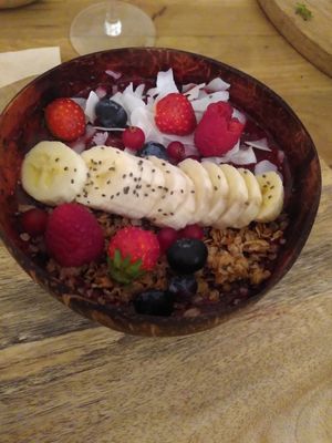 Fruity Berry Bowl (Açai Püree) at Sorella Café in Gelsenkirchen