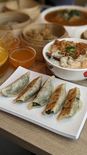 Vegan Dim Sum - Gyoza at D'Life Signature 蔬品軒 - Chinatown Pt in Central Singapore