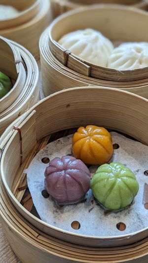 Vegan Dim Sum - Mini Sweet Treats at D'Life Signature 蔬品軒 - Chinatown Pt in Central Singapore
