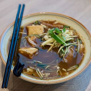 Penang Assam Laksa at D'Life Signature 蔬品軒 - Chinatown Pt in Central Singapore