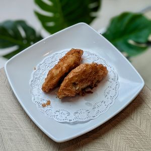 Vegan Crispy Char Siew Yam Puff at D'Life Signature 蔬品軒 - Chinatown Pt in Central Singapore