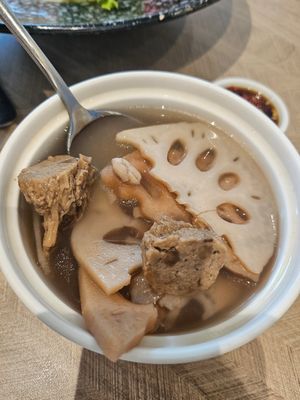Daily Soup = Lotus soup ~ 13/5/24 at D'Life Signature 蔬品軒 - Chinatown Pt in Central Singapore