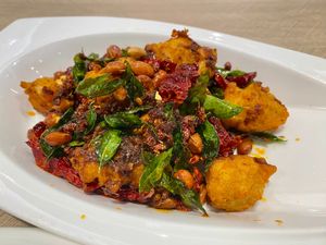 Spicy popcorn "chicken" at D'Life Signature 蔬品軒 - Chinatown Pt in Central Singapore