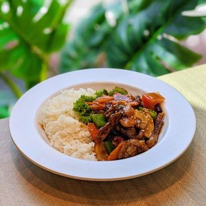 Vegan Kung Po Abalone Mushroom Rice at D'Life Signature 蔬品軒 - Chinatown Pt in Central Singapore