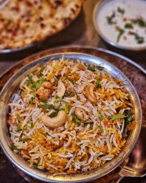 4 at Aroma's in Central Singapore