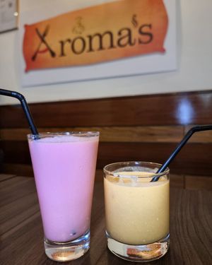 8 at Aroma's in Central Singapore