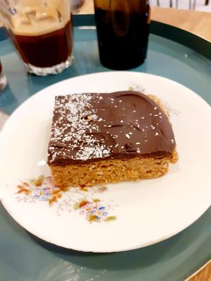  at La Juxtaposition in Barbizon