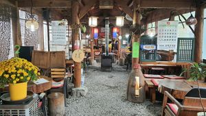 interior of location - seating #Veganuary at Boribap House - 시골보리밥집 in Gyeonggi-do