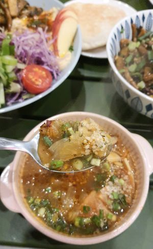 Curry vegetable soup - close-up #Veganuary at Sound Kitchen - 사운드키친 in Seoul