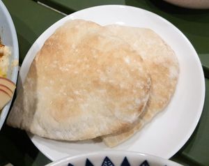pita bread (side dish) #Veganuary at Sound Kitchen - 사운드키친 in Seoul