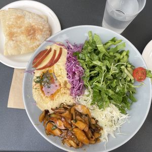 Vegan mushroom hummus bowl with pita bread (11,000 won)  at Sound Kitchen - 사운드키친 in Seoul