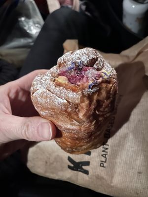 Blueberry cheesecake flavour pastry  at Krafin in Prague