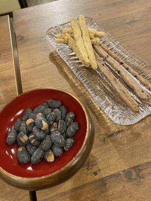 Salty roasted beans and Graham sticks  at Yamanoma Brewery Craft Beer Pub in Nagano
