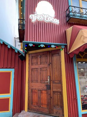 Entrance at Tres Locos in Reykjavik