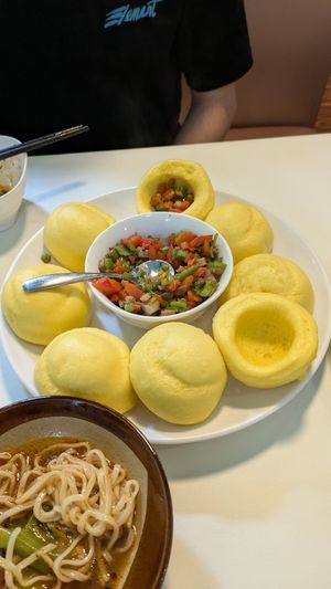 Bao's with veggie and mock meat at Water Lotus 清水荷花食坊 - 武侯祠 in Chengdu
