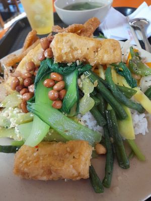 Com chay at Am Thuc Chay in Ho Chi Minh City