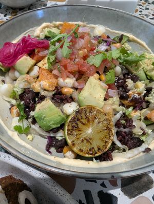  at Circle Café - Jumeirah Islands in Dubai