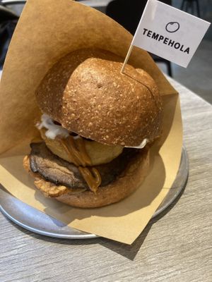 Vegan boa (burger)  at Cutting Onions in Kowloon