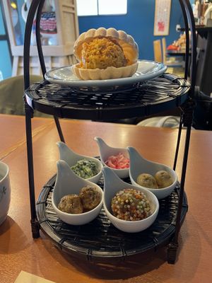 Veggie appetiser before the sushi   at Chirashiya - ちらし寿司のちらしや  in Kamakura