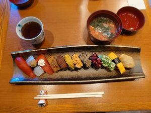 Set meal, which costs ¥2,400  at Chirashiya - ちらし寿司のちらしや  in Kamakura
