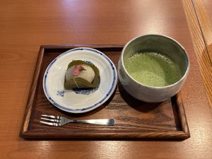 Sakura mochi and matcha set  at Chirashiya - ちらし寿司のちらしや  in Kamakura
