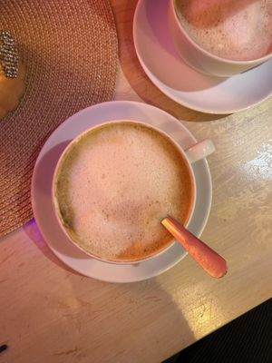 Hafermilch  at Sissi Zuckerbäckerei & Café in Kempten