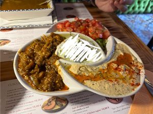 Surtido de cuatro ensaladas  at Bab Mansour in Granada