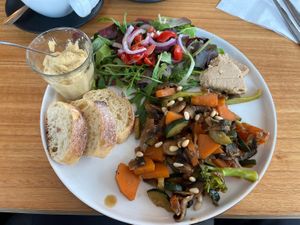 Plat du jour vegan. Delicious veggies with pine nuts. Hummus, Faux Gras, and salad for 15 euros   #Veganuary at Floe in La Plagne-tarentaise