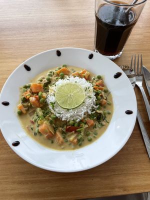 Delicious veg curry  at Floe in La Plagne-tarentaise