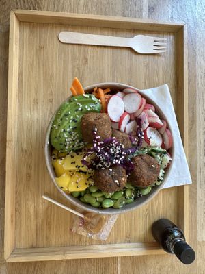 Falafel bowl  at Honest Bowl - Restaurant de Pokés & Buddha Bowls in Nice