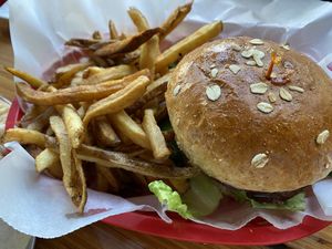 Chicken at Pig Minds Brewing in Machesney Park