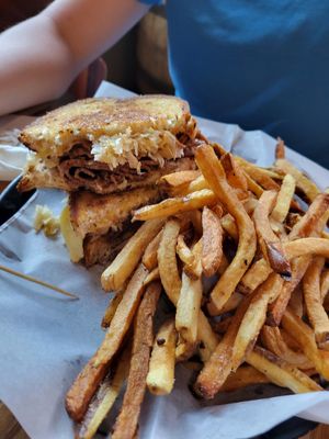  at Pig Minds Brewing in Machesney Park