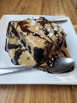 Brownie   at Pig Minds Brewing in Machesney Park