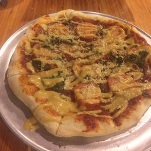 delicious margarita flatbread! at Pig Minds Brewing in Machesney Park