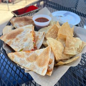 chili lime fajita quesadilla at Pig Minds Brewing in Machesney Park