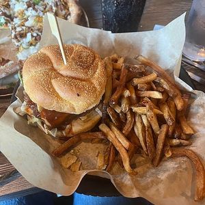 bbq brisket burger (special) at Pig Minds Brewing in Machesney Park