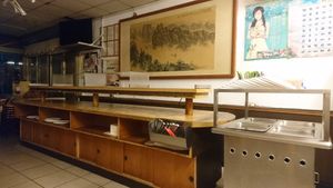Le buffet (ici c'était le soir, il n'y a pas de plats exposés car ils ne servent apparemment pas le soir at Xiāng Lín SùShí 鄉林素食 in Taitung